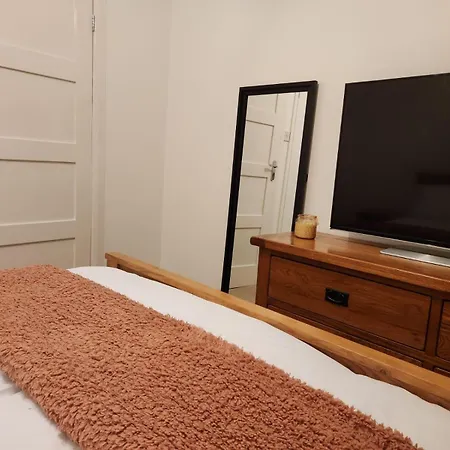 D Elmdon Shared 4 Bedrooms Birmingham
